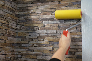 Vinyltapete tapezieren - Anleitung @ diybook.ch