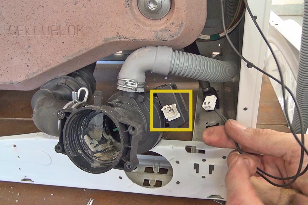 Siemens Spülmaschine Pumpt Nicht Ab Und Brummt Splmaschine Pumpt Nicht Ab Und Brummt - www.inf-inet.com