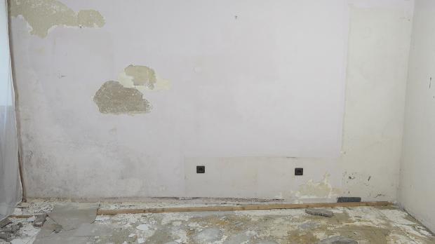Sichtbar feuchte Wand