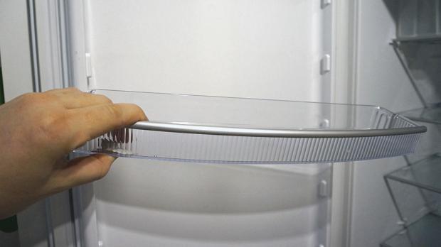 Kühlschrank Reparatur Kosten = kühlschrankscharnier wechseln anleitung @ diybookch Kühlschrank Reparatur Kosten = kühlschrankscharnier wechseln anleitung @ diybookch
