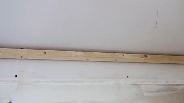 Decke abhängen - Holzkonstruktion herstellen - Anleitung ...