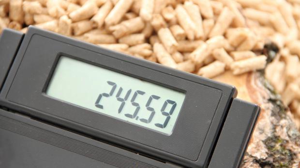 Durchschnittlicher Preis für Dieselkraftstoff in Deutschland in den Jahren bis * (Cent pro Liter) Die Statistik zeigt die Jahresdurchschnittspreise von Dieselkraftstoff in Deutschland in den Jahren bis *. Im Jahr belief sich der Durchschnittspreis für einen Liter Dieselkraftstoff auf ,4 Cent. Entwicklung des Dieselpreises in Deutschland Seit hat sich der Preis.