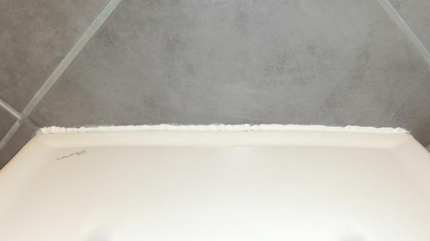 Neue Silikonfuge