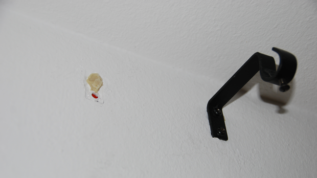 Tipp: Dübel aus Wand entfernen