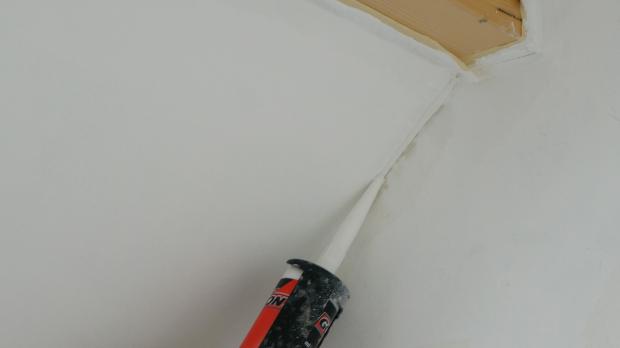 Ecken mit Acryl verschließen