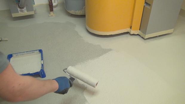 Löcher im Beton verschließen