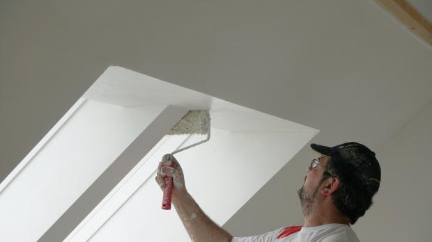 Fensterlichte und Fenstersturz streichen