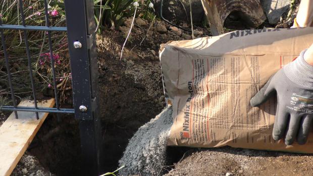 Trockenbeton in 10 cm dicken Lagen einbringen