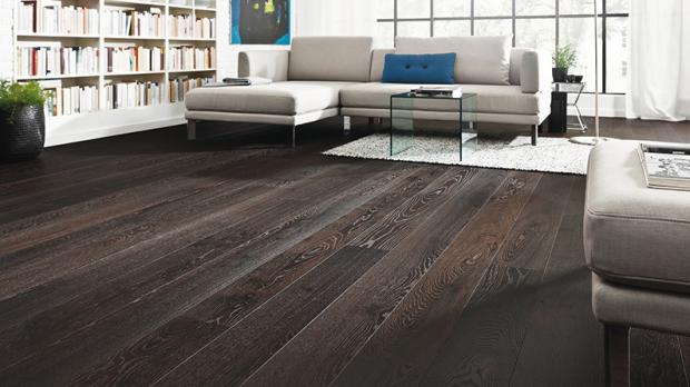 Parkett aus Thermoeiche schwarz