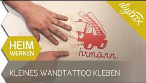 Embedded thumbnail for Kleines Wandtattoo kleben